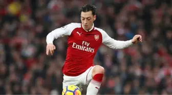 Mesut Özil Barcelona'da!