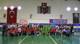 Okul Sporları Genç Bayanlar Hentbol İl Birinciliği Müsabakaları Sona Erdi