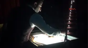 Sakarya Kum Ressamı 18 Ülkede Gösteri Yaptı