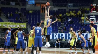 Tahincioğlu Basketbol Süper Ligi: Fenerbahçe Doğuş: 82 - Demir İnşaat Büyükçekmece: 59