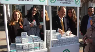 Edirne Belediyesi 10 Bin Kutu Kandil Simidi Dağıttı