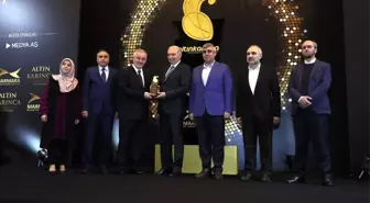 Şehir ve Medeniyet Okuluna 'Altın Karınca Ödülü'