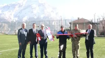 Vali Toprak Model Uçak Uçurttu