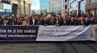 Baro Başkanlarından Tahir Elçi İçin İstiklal Caddesi'nde Yürüyüş