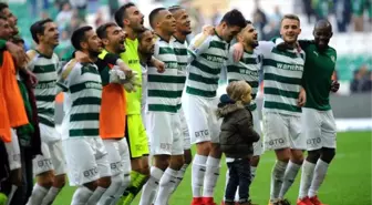 Bursaspor, Atiker Konyaspor'a Karşı Daha Üstün
