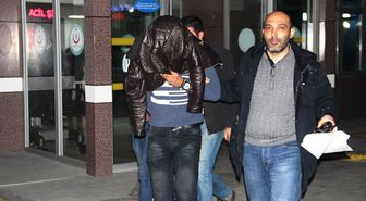 Kamyonete Aldıkları Kadını Gasp Ettiler