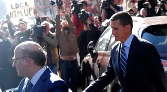 Flynn'le İlgili Haberinde Hata Yapan Amerikalı Gazeteci Ross Kovuldu