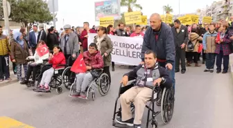 Kuşadası'nda Engelli Yürüyüşü