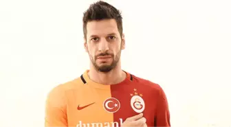 Hakan Balta Futbolu Bırakıyor...