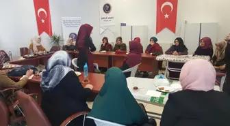 Hanım Komisyonunun Konuğu Psikolog Çalışkan'dı