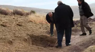 Konya'da Definecilerin Açtığı Çukurlar, Mahalleliyi isyan Ettirdi