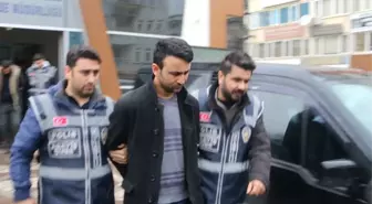 İstanbul'da Otomobilleri Çalan Çetenin 4 Kişisi Kocaeli'de Yakalandı