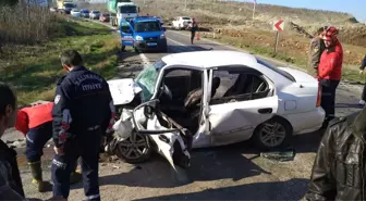 Balıkesir'de Trafik Kazası: 1 Ölü, 4 Yaralı