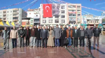 Kilis'te Add ve CHP Alternatif Çelenk Sundu