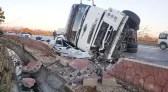 Zincirleme Trafik Kazası Kamerada