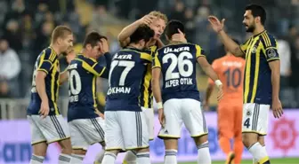 Fenerbahçe'de İki Eski Futbolcu Gökhan Gönül ve Bekir İrtegün İhraç Edildi