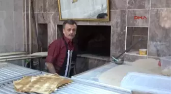 Sivas 'Askıda Yemek' Uygulamasıyla İhtiyaç Sahiplerini Doyuruyorlar