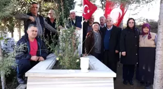 Alaçamlı Şehit Kabri Başında Anıldı