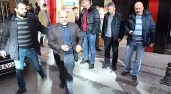 Cemaati Uyardı, Kendi Dolandırıldı