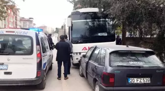 Direksiyon Başında Kalp Krizi Geçiren Şoför, Ters Yöne Girdi