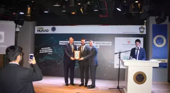 Young Business Academy Öğrencilerine Sertifikaları Teslim Edildi