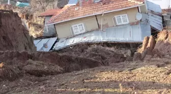 Bolu'da Heyelandan Zarar Gören 5 Ev Boşaltıldı