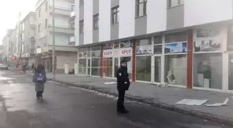 Cinnet Getiren Baba Çocuklarını ve Karısını Öldürdü