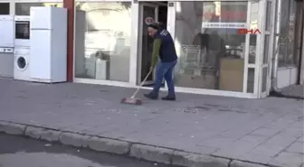 Kayseri Cinnet Geçiren Baba Eşini ve 3 Çocuğunu Öldürdü