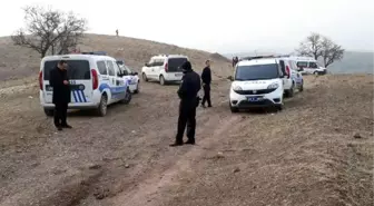 Elazığ'da Avukat Ağaca Asılı Bulundu