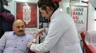 Kan Bağışı Rekoru Kırdı