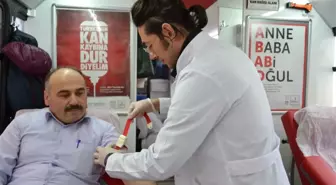 Kan Bankası Gibi Adam