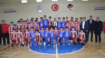 Okullar Arası Yıldızlar Basketbol Müsabakaları Sona Erdi