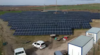 Tarlasına Kurduğu Güneş Enerjisi ile Elektrik Üretecek