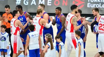 THY Euroleague: Anadolu Efes: 81 - Baskonia Vitoria Gasteiz: 82