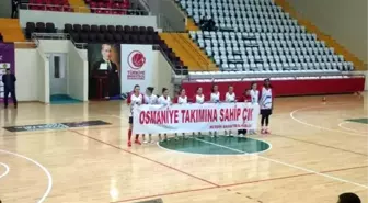 Mersin Basketbol Takımı, 'Osmaniye Takımına Sahip Çık' Pankartıyla Sahaya Çıktı