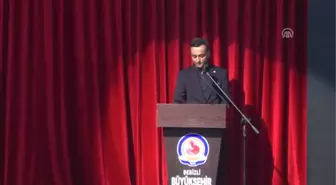 Denizli Büyükşehir Belediyesi Şiir Üzerine Konferans Düzenlendi