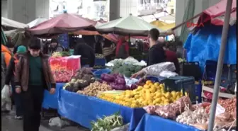 İzmir Pazaryeri Esnafından Belediyeye Tepki