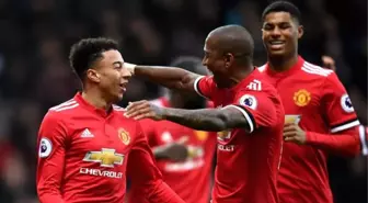 Manchester United Deplasmanda Galip