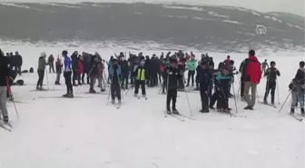 Yüksekova'da 'Kayaklı Koşu' Yarışması - Hakkari