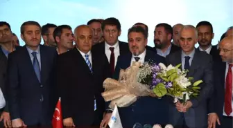 Esenyurt'un Yeni Belediye Başkanı Ali Murat Alatepe Oldu(Geniş)