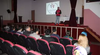 Madde Bağımlılığı ile Mücadele Yöntemleri' Konferansı