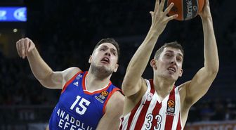 Anadolu Efes-Olympiakos: 58-61