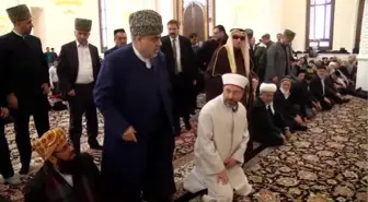 Diyanet İşleri Başkanı Erbaş Bakü'de Cuma Namazı Kıldırdı