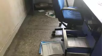 Diyarbakır'da Şehit Aileleri ve Gazi Derneğine Girip, Evrakı Karıştırdılar