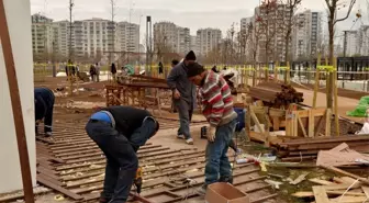 Kent Meydanı'nda Çalışmalar Tamamlanıyor