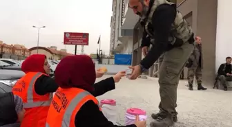 Kilisli Kadınlardan Sınırındaki Özel Harekata Çorba İkramı