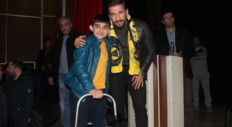 Milli Sporcu Adem Kılıççı Ağrı'da Vatandaşlarla Bir Araya Geldi