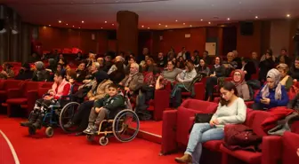 Adım Adım Engelleri Aşan Film Eskişehirliler İle Buluştu