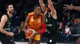 Galatasaray Odeabank-Sakarya Büyükşehir Belediyespor: 75-77