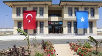 Mogadişu'daki Türk Askeri Eğitim Merkezi İlk Mezunlarını Verdi